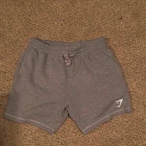 GYMSHARK CREST SHORTS